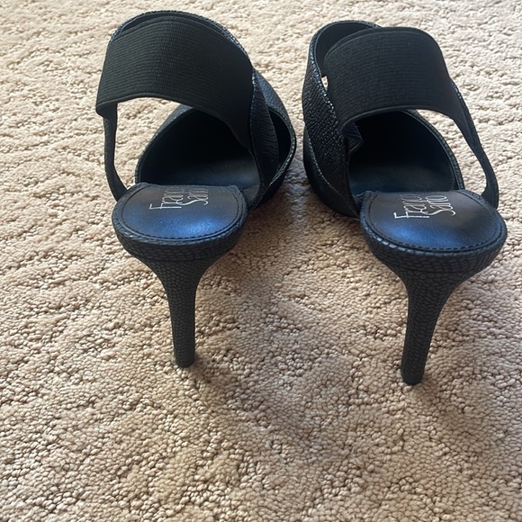 Black snakeskin-like heels - Picture 3 of 6